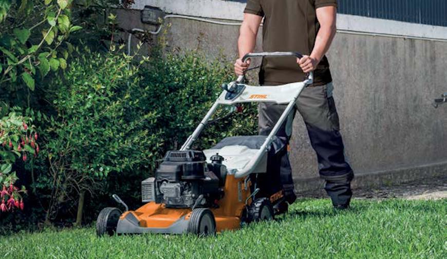 Stihl tondeuse à gazon pour parcs et jardins